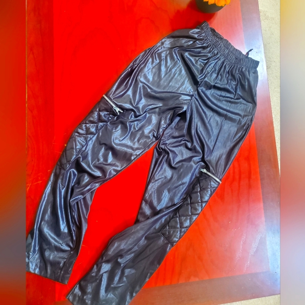 Vintage Main Frame black pants